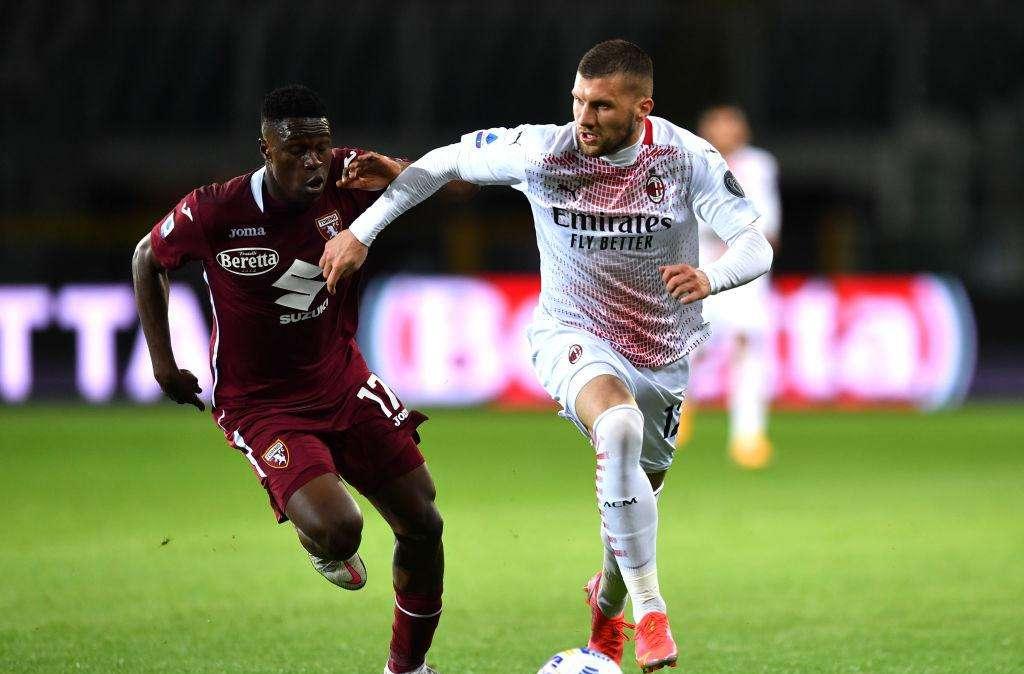 SERIE A - Grandine rossonera sul Torino, la Juventus risorge a Reggio Emilia. Spezia beffato