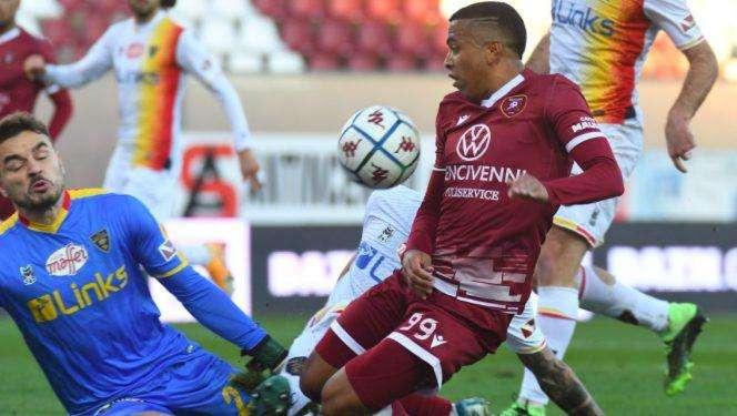 Rivas alla Reggina a titolo definitivo, oggi la fumata bianca. L'honduregno firmerà un triennale