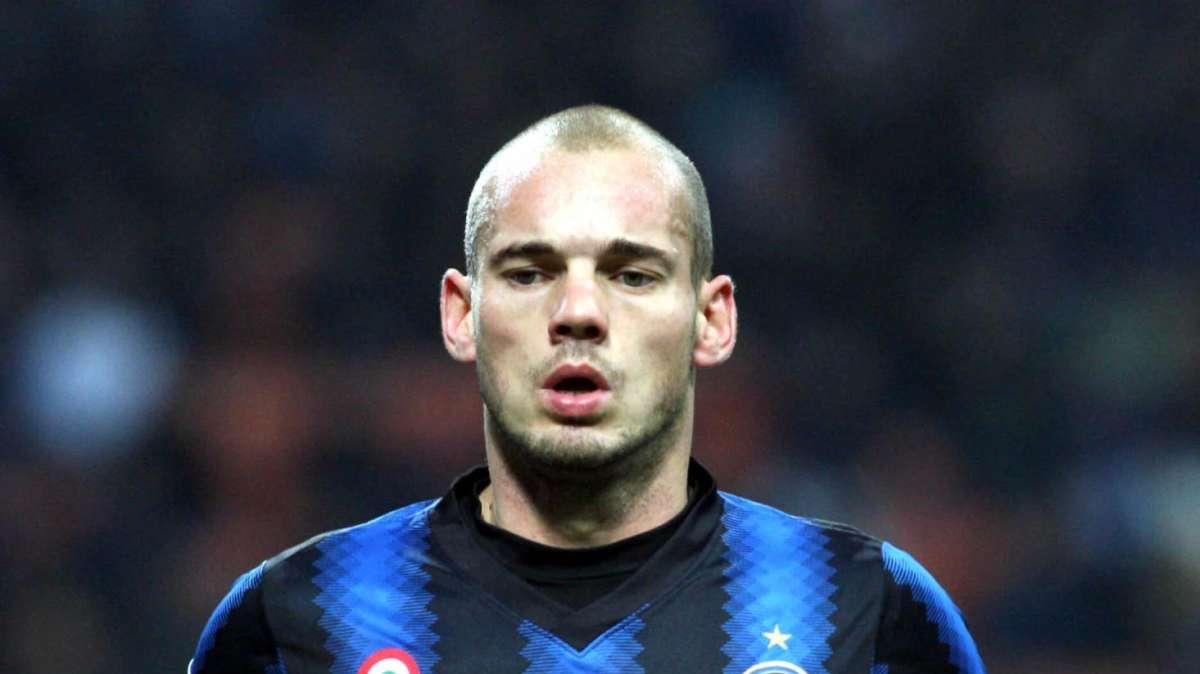 Monzani: "Sneijder via? Sono notizie inventate!"