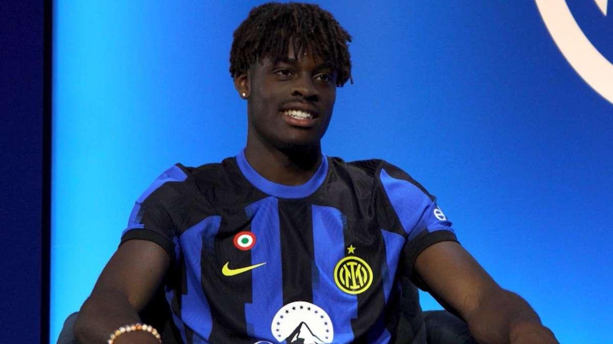 Bisseck: "Sono un difensore moderno, mi piace avere la palla tra i piedi. All'Inter mi sono sentito subito a casa"