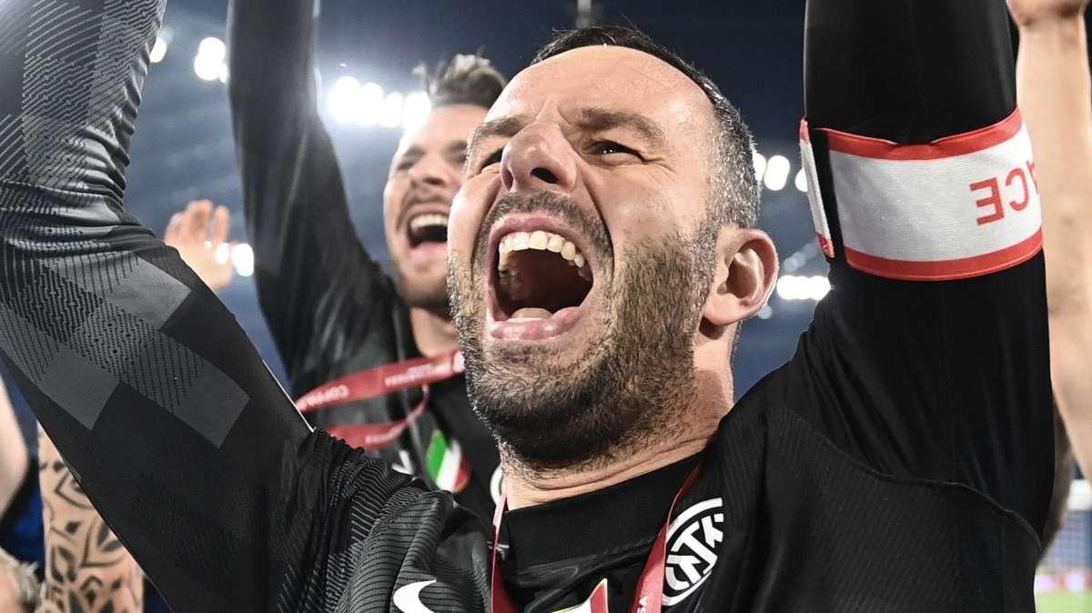 TS - Handanovic rinnova e punta la top 10: è vicino a tre nerazzurri per presenze all-time