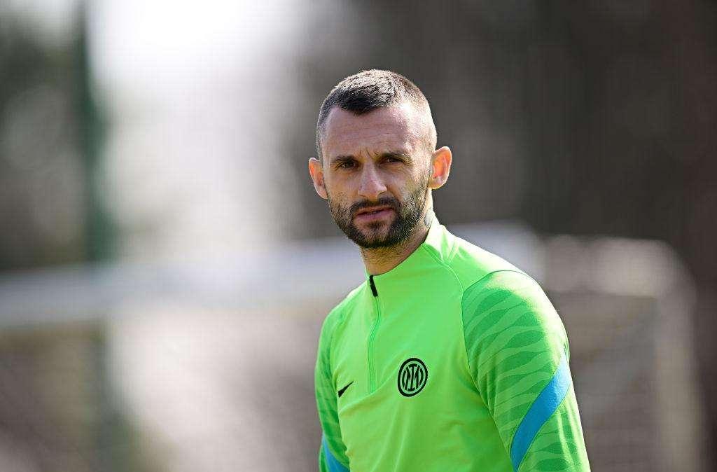 Sky - Brozovic accelera: il croato verso il ritorno in campo. Ancora dubbi su De Vrij