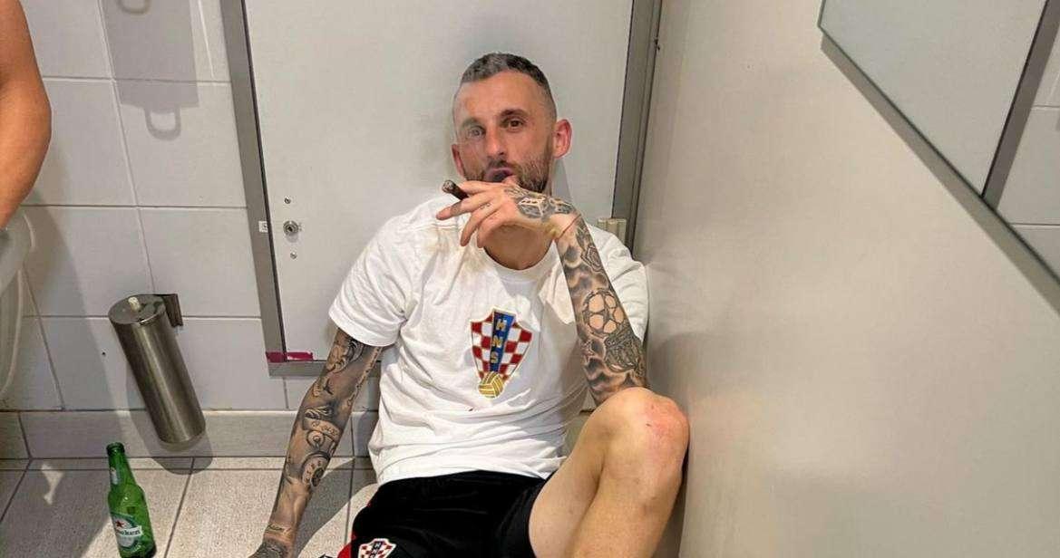 Nations League, la Croazia batte la Francia: Brozovic festeggia con un sigaro nello spogliatoio
