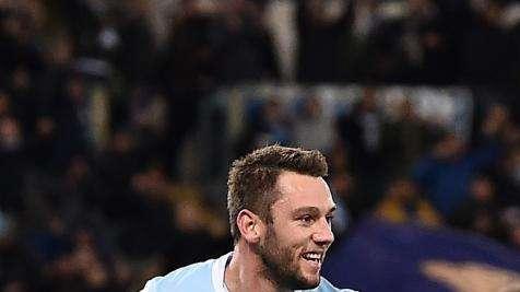 L'Inter ha in pugno De Vrij! C'è già l'accordo totale: 3,5 milioni per 5 anni di contratto. Palla a Suning