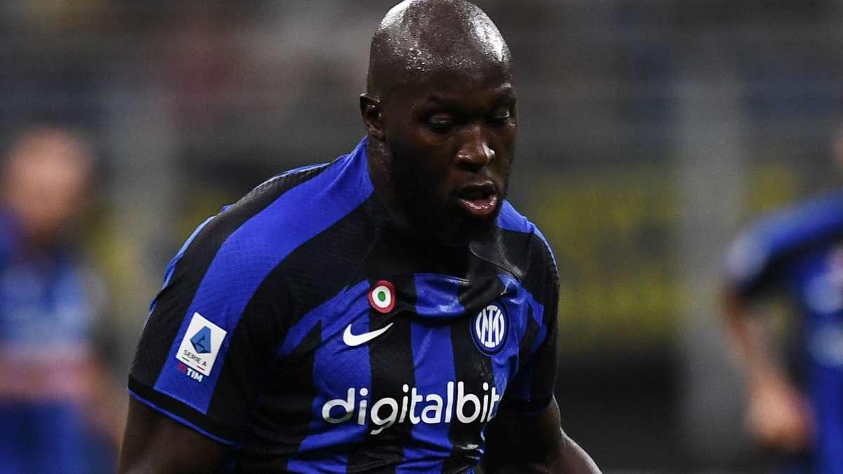 CdS - Lukaku rischia un mese di stop: inutile rischiare, nel mirino Roma e Barça