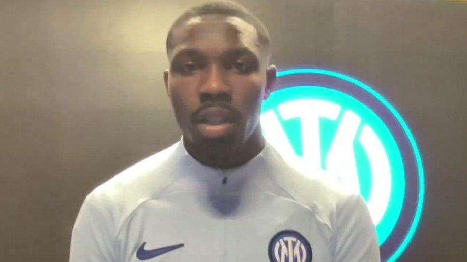 Thuram: "Batterei certamente mio padre Lilian nel suo prime nell'1 vs 1". La reazione di Henry 