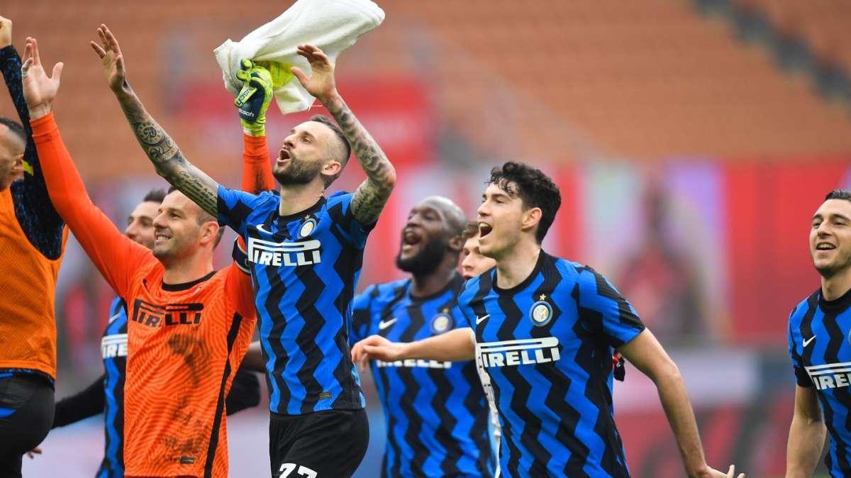 L'Inter contro il Genoa cerca il nono successo consecutivo a San Siro: solo due squadre in A ci sono riuscite fin qui