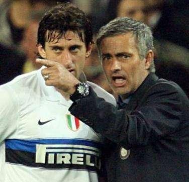 Milito: "Mourinho è l'allenatore che serve a ogni big"