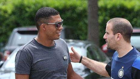 FOTO - Juan Jesus si modernizza: ecco il nuovo look