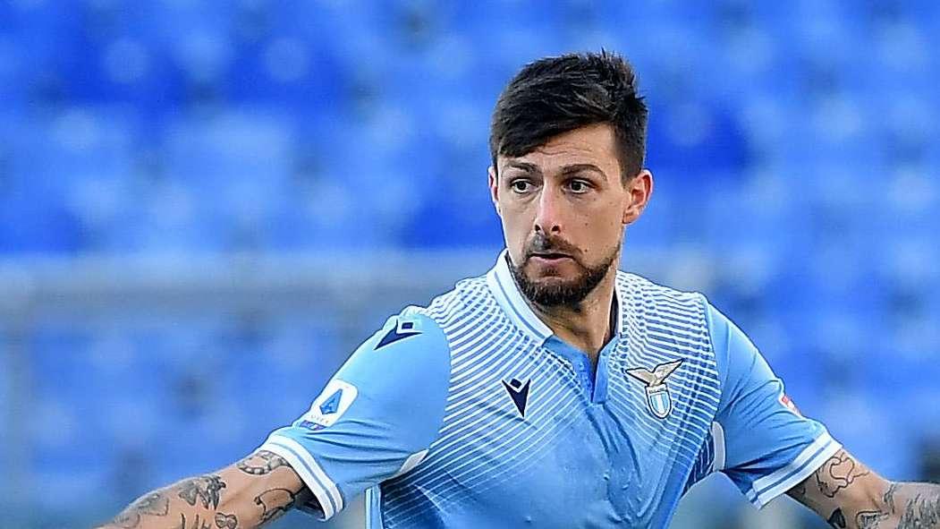 Acerbi in uscita dalla Lazio: Inzaghi lo chiama all'Inter, ma occhio alla concorrenza della Juventus