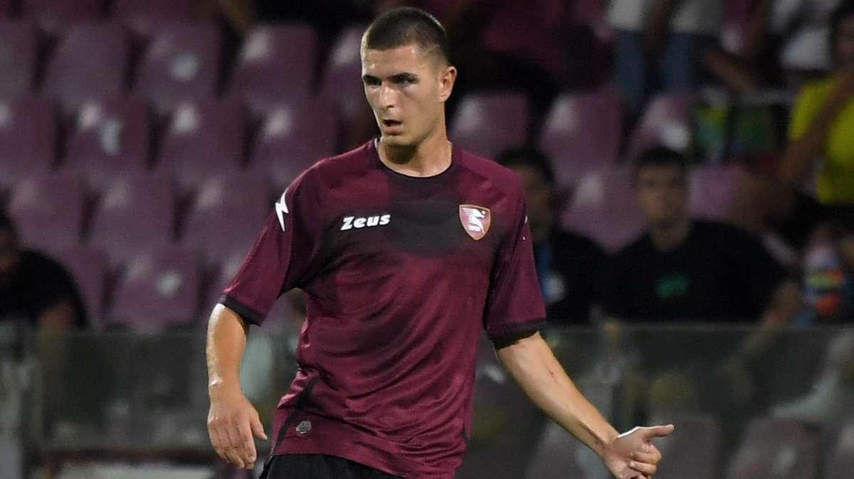 CdS - Milan-Salernitana, aria di derby per Pirola. Futuro in granata? All'Inter il 15% sull'eventuale rivendita