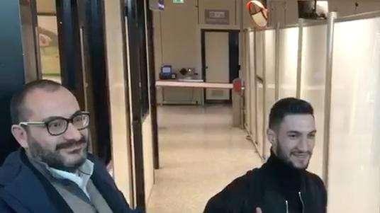 VIDEO - Politano è arrivato a Fiumicino. Ora visite mediche e poi firma con la Roma
