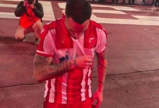 Promessa a Mihajlovic mantenuta: Arnautovic segna nel derby di Belgrado e si inchina in onore di Sinisa