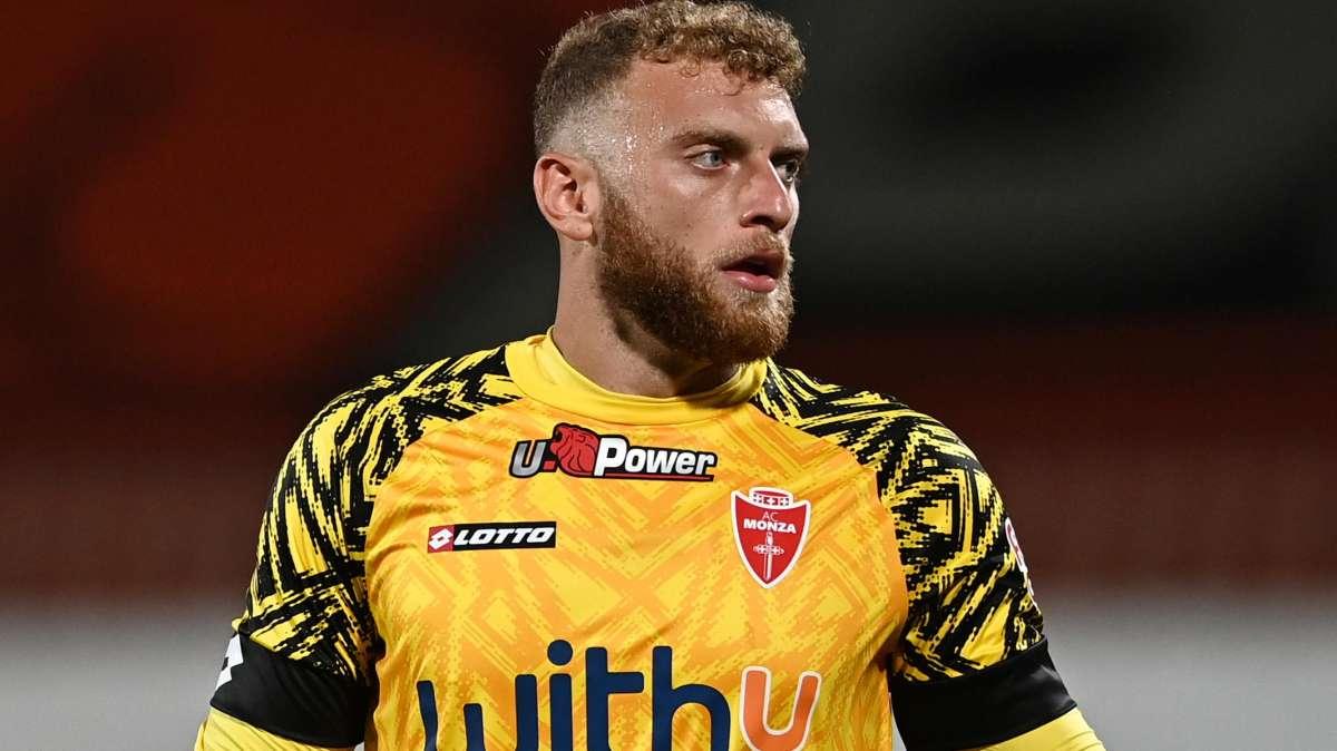 FcIN - Affare Frattesi-Scamacca, al Sassuolo piace Di Gregorio come contropartita. Ma bisogna aspettare