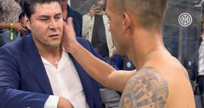 VIDEO - Inter-Benfica, l'incontro tra Lautaro e Cruz. E il Toro sorprende tutti con un gesto da... Capitano!
