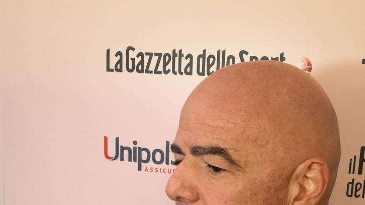 Blatter contro Infantino: "Colto da megalomania. Ha reso il calcio un'enorme macchina da soldi"