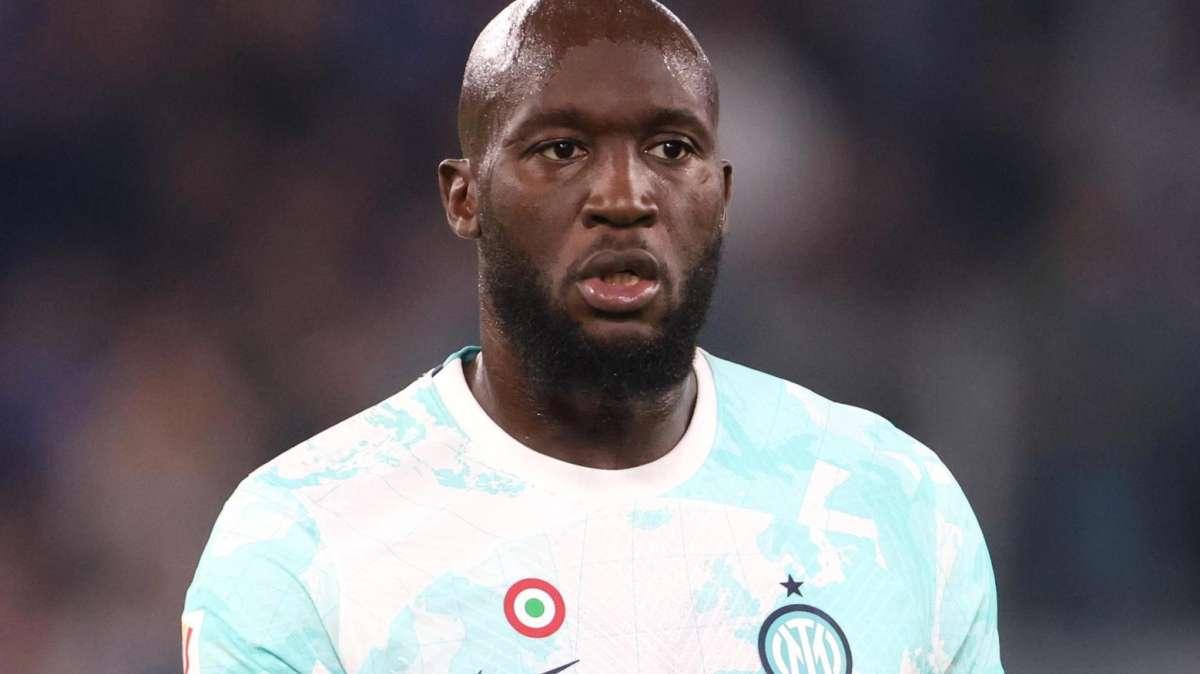 Lukaku giallorosso, estasi Roma: "Sono felice, non vedo l'ora di giocare"