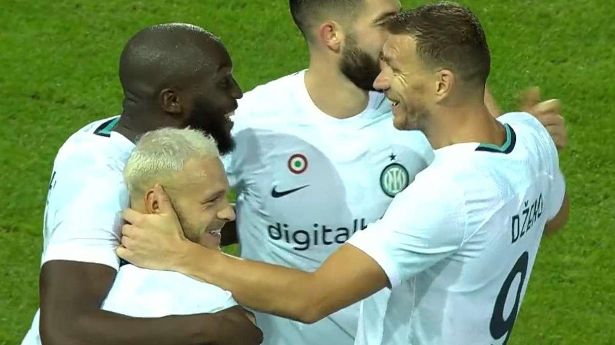 GdS - Lukaku-Dzeko, la nuova coppia dell'Inter: il belga arma in più, lui e il Cigno insieme contro il Napoli 
