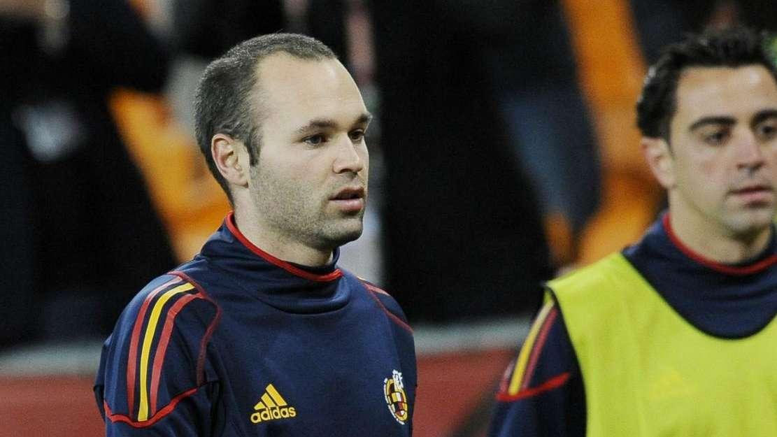 Iniesta pizzica Mourinho sul Pallone d'Oro