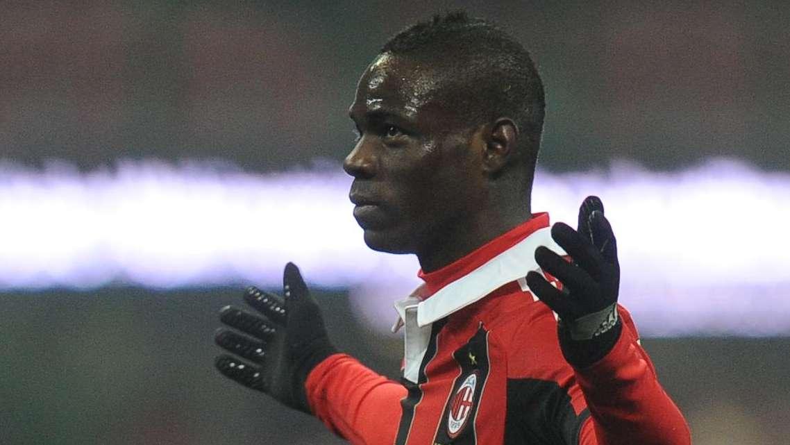 Balotelli segna ancora, il Milan piega il Parma: 2-1