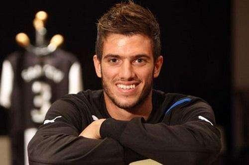 CdS - L'Inter riprende Santon: le cifre. E Richards...
