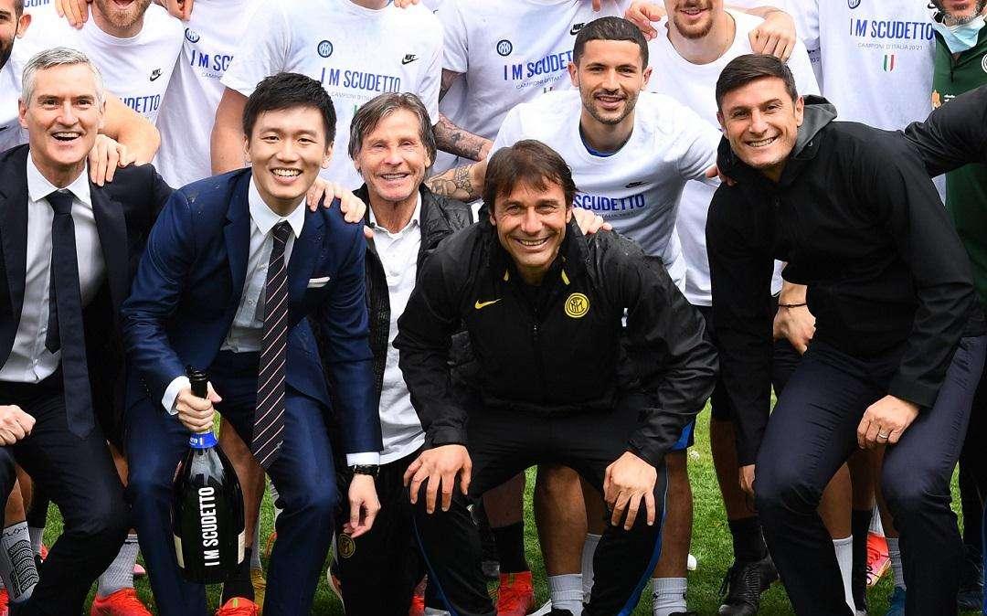 CdS - Conte parlerà solo dopo aver visto Zhang. La squadra dice no ai tagli, via almeno un big