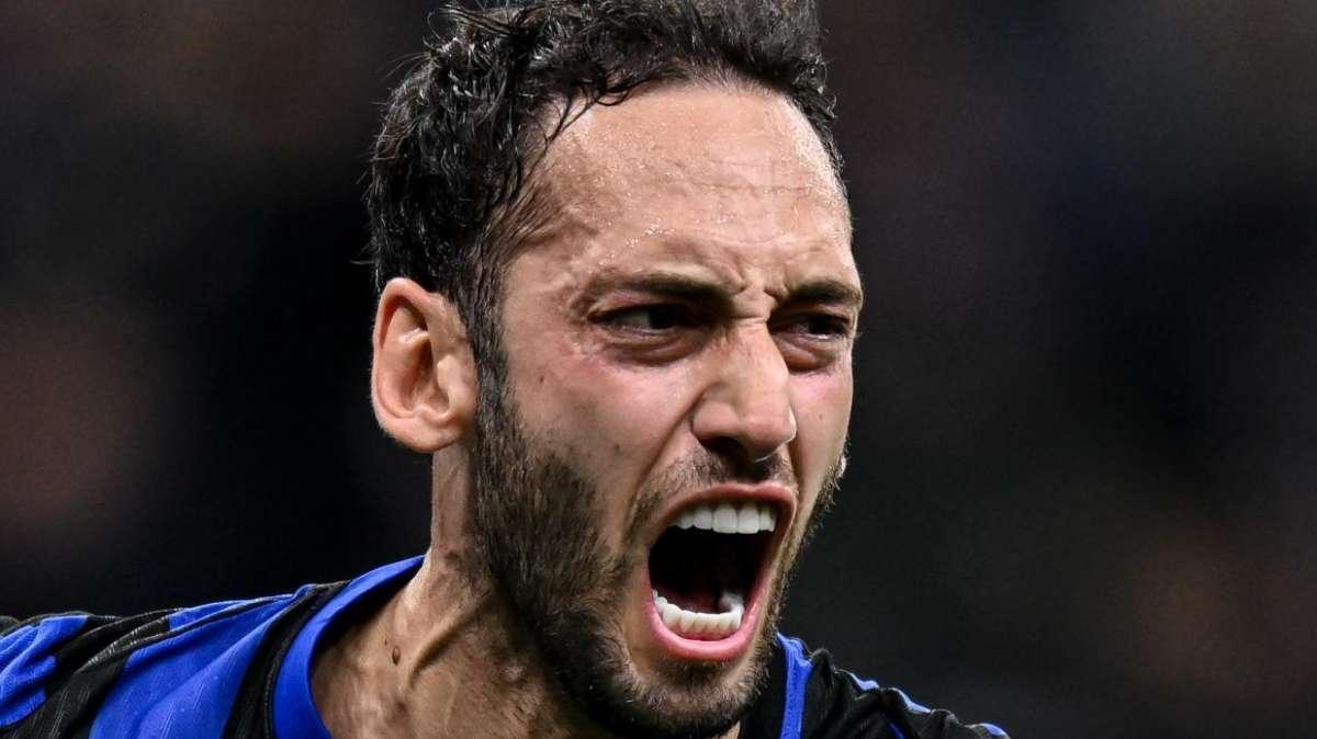 TS - Calhanoglu ceduto al Galatasaray? Chivu ha espresso una preferenza per il successore