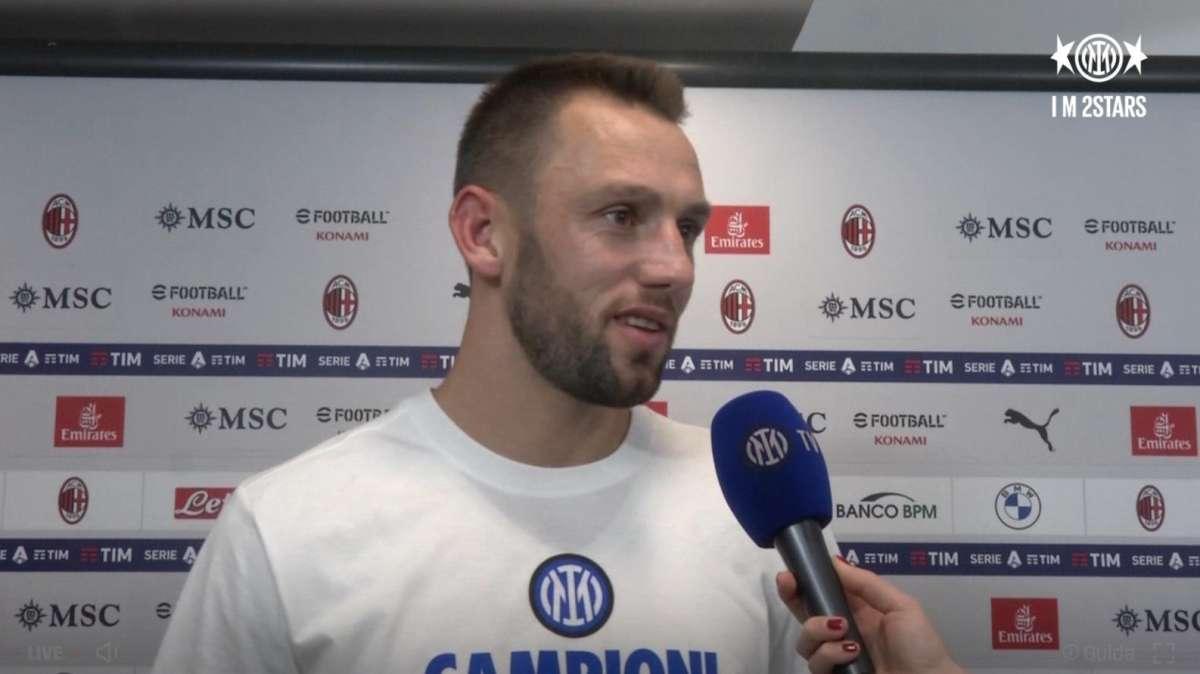 De Vrij a ITV: "Sensazioni così ci fanno venire voglia di vincere ancora. Festeggiare coi tifosi sarà bellissimo"