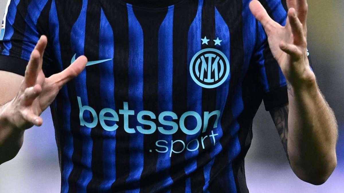 Continua il magic moment di Serantoni, il bomberino col caschetto in stile Chivu
