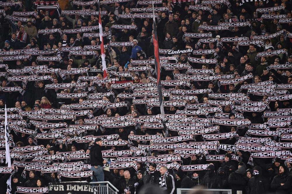 Eintracht, Hellmann: "Con l'Inter è come una finale, possiamo giocarcela come successe col Bayern"