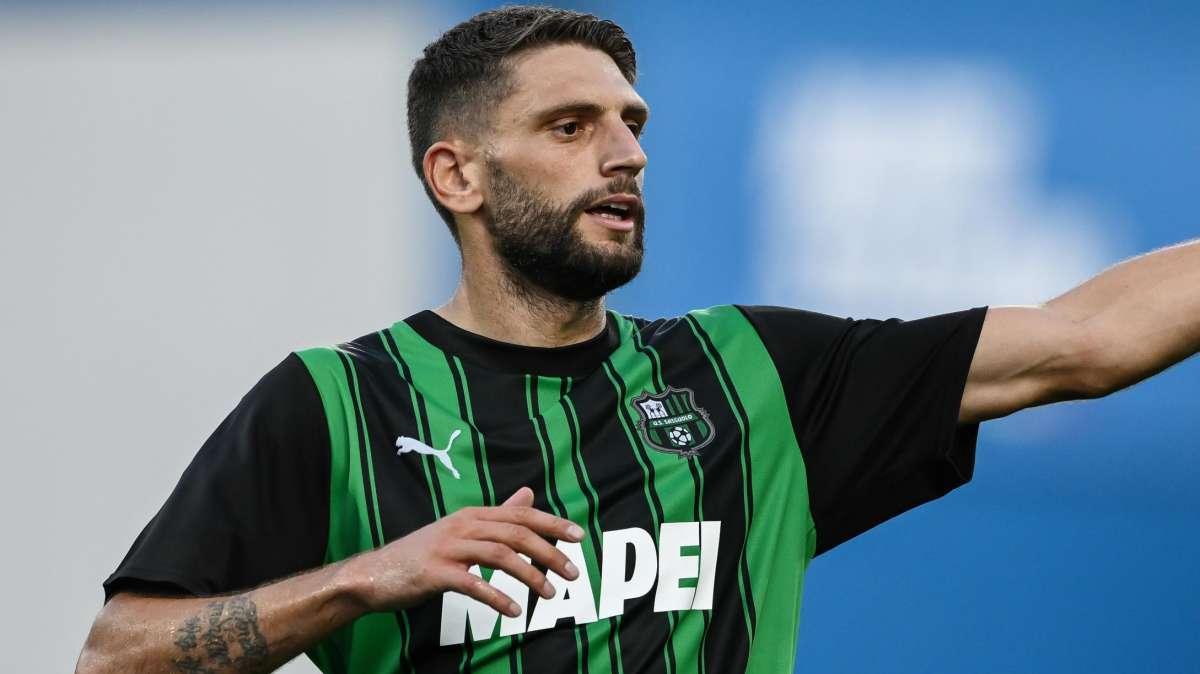Sassuolo, stagione finita per Berardi: lesione completa del tendine d'Achille della gamba destra, domani l'intervento 
