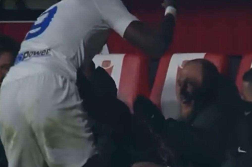 VIDEO - Nel finale è Thuram-show: tra gol, schiaffi a Dimarco e il bell'abbraccio con Arnautovic