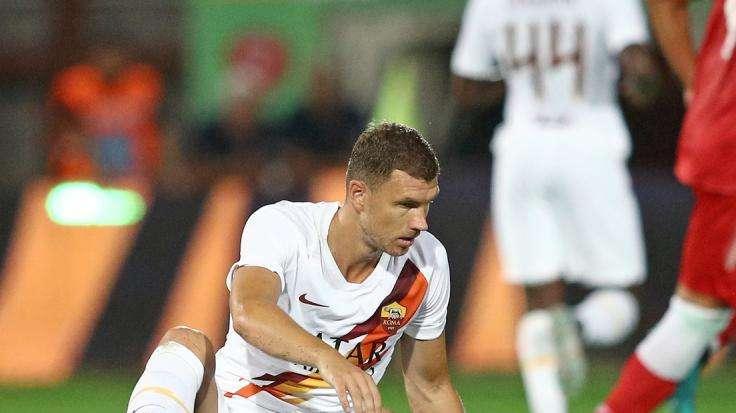 Dzeko dice basta: addio Roma. L'idea è saltare le amichevoli con Athletic e Real. "Mi alleno per me e per l'Inter"