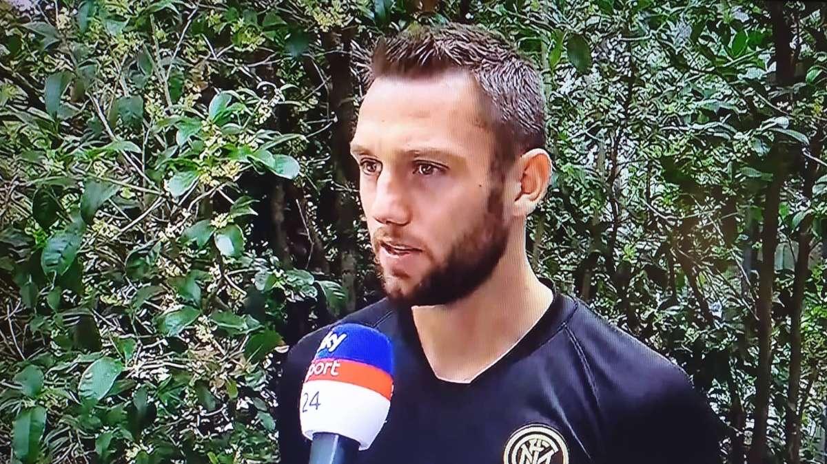 De Vrij: "Lukaku-Brozo? Chi parla non è mai stato in uno spogliatoio. Con lo Slavia senza spirito, non capiti più"