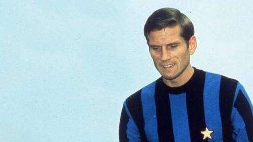 Figurine Forever, anche Facchetti tra le Celebrative Sticker della fiera: incasso in beneficenza