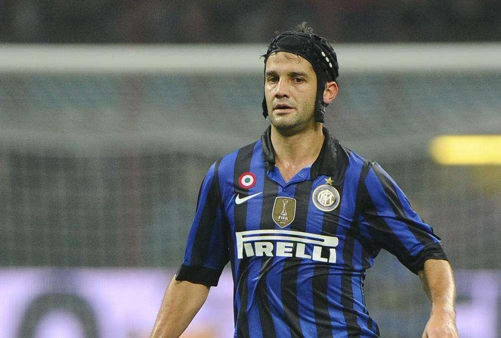 Il CdS azzarda: scambio Vertonghen-Chivu