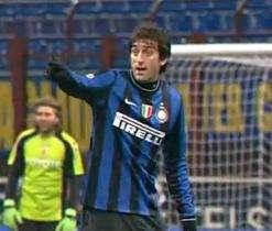 Milito: "Sono al servizio della squadra"