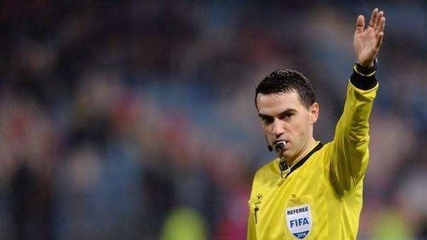 Barcellona-Inter - Hategan arbitra 'all’inglese': primo cartellino al 62’