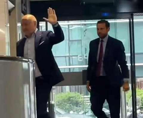 VIDEO - "È soddisfatto del mercato?". Marotta si limita a salutare i cronisti entrando nella sede della Lega Serie A