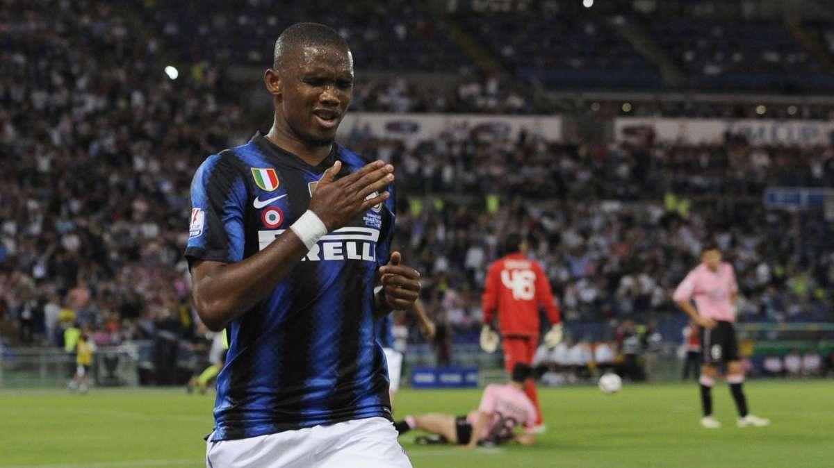 Samuel Eto'o resta e sponsorizza Alexis Sanchez