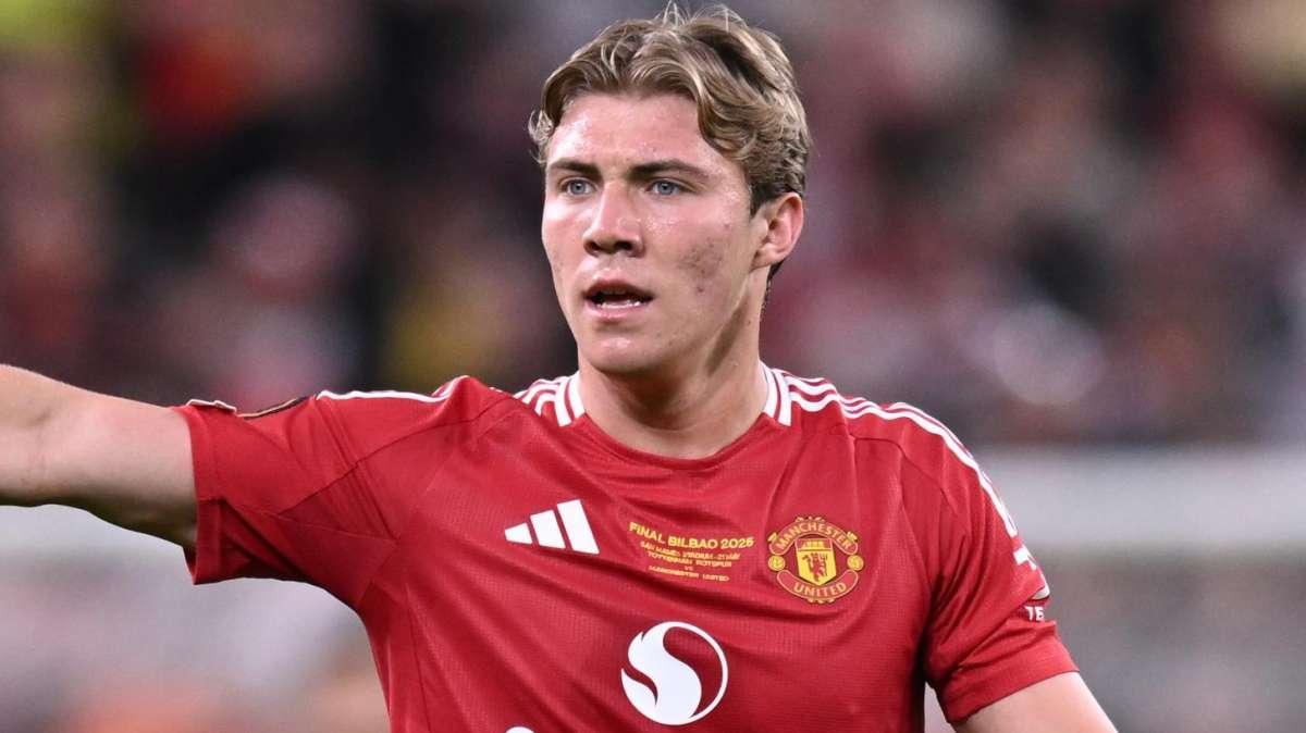 CdS - Hojlund ha scavalcato Zirkzee: c'è da convincere il Manchester United
