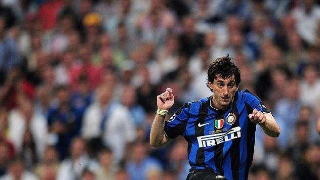 Milito compie 42 anni, gli auguri dell'Inter: "Auguri Principe. Legato a momenti indimenticabili"