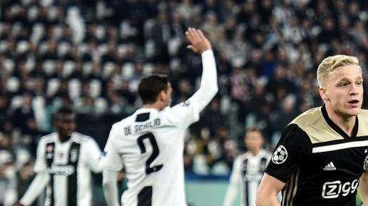L'agente di Van de Beek: "Pochi sono i club che possono permetterselo"