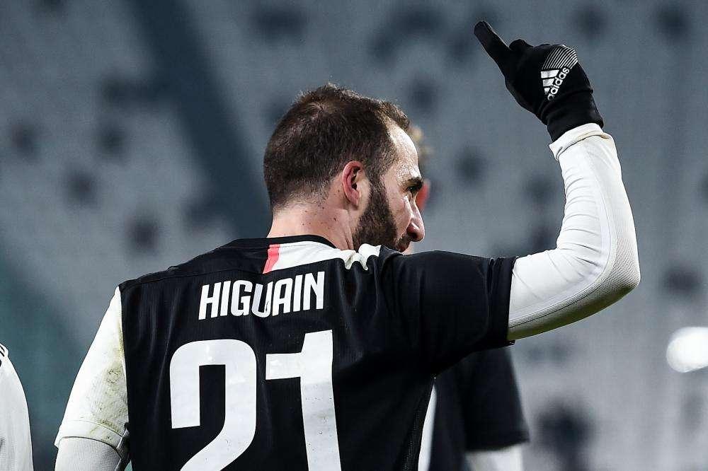Juve, Higuain: "Se vince qualcuno al posto nostro è perché ci siamo rilassati"