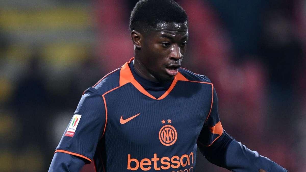 GdS - Kamate in volo con "papà" Chivu: l'Inter ha trovato in casa un altro Dumfries?