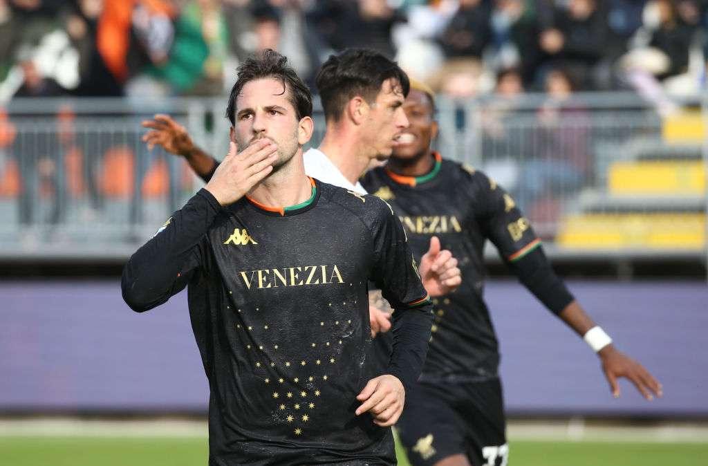 Venezia, Aramu sulla scia di Recoba: quarto gol di fila al Penzo