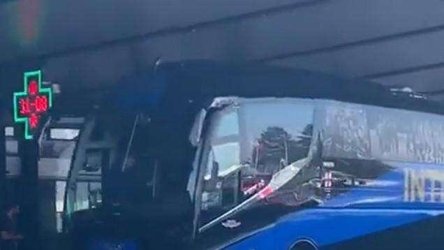 VIDEO - La partenza dell'Inter verso Cagliari da Malpensa. Assente De Vrij