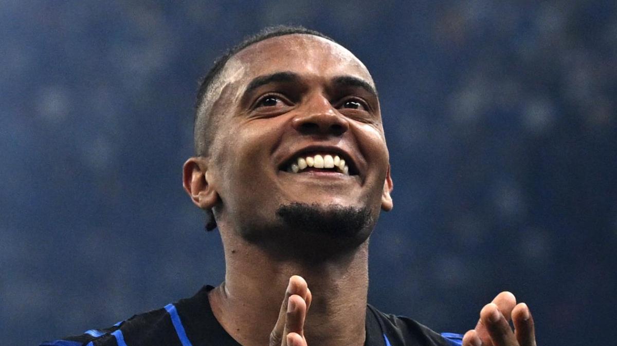Akanji: "Viaggio indimenticabile al Mondiale, orgogliosi del traguardo raggiunto"