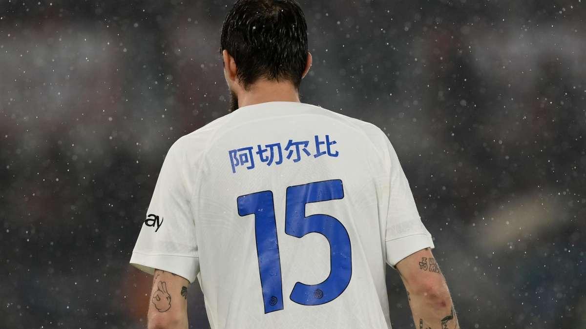 TS - Indurimento al polpaccio destro per Acerbi: tra oggi e domani ulteriori accertamenti