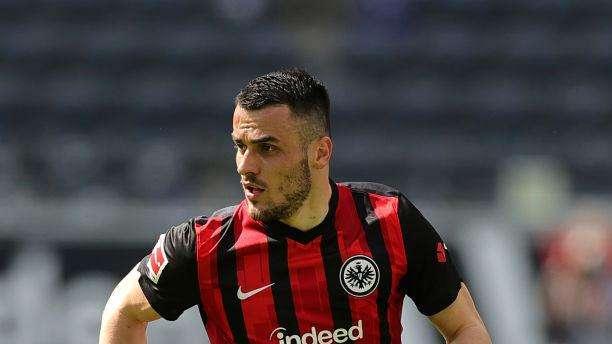TS - Kostic-Emerson Palmieri: testa a testa. E Radu si avvicina